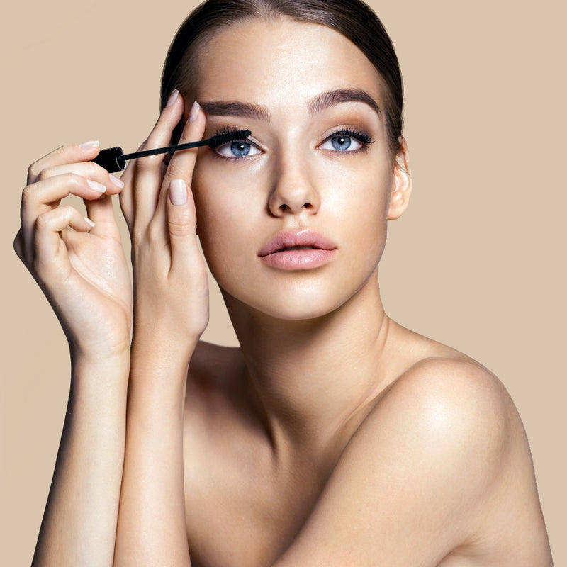 Naked or Not: Evening Makeup for Gray Hair